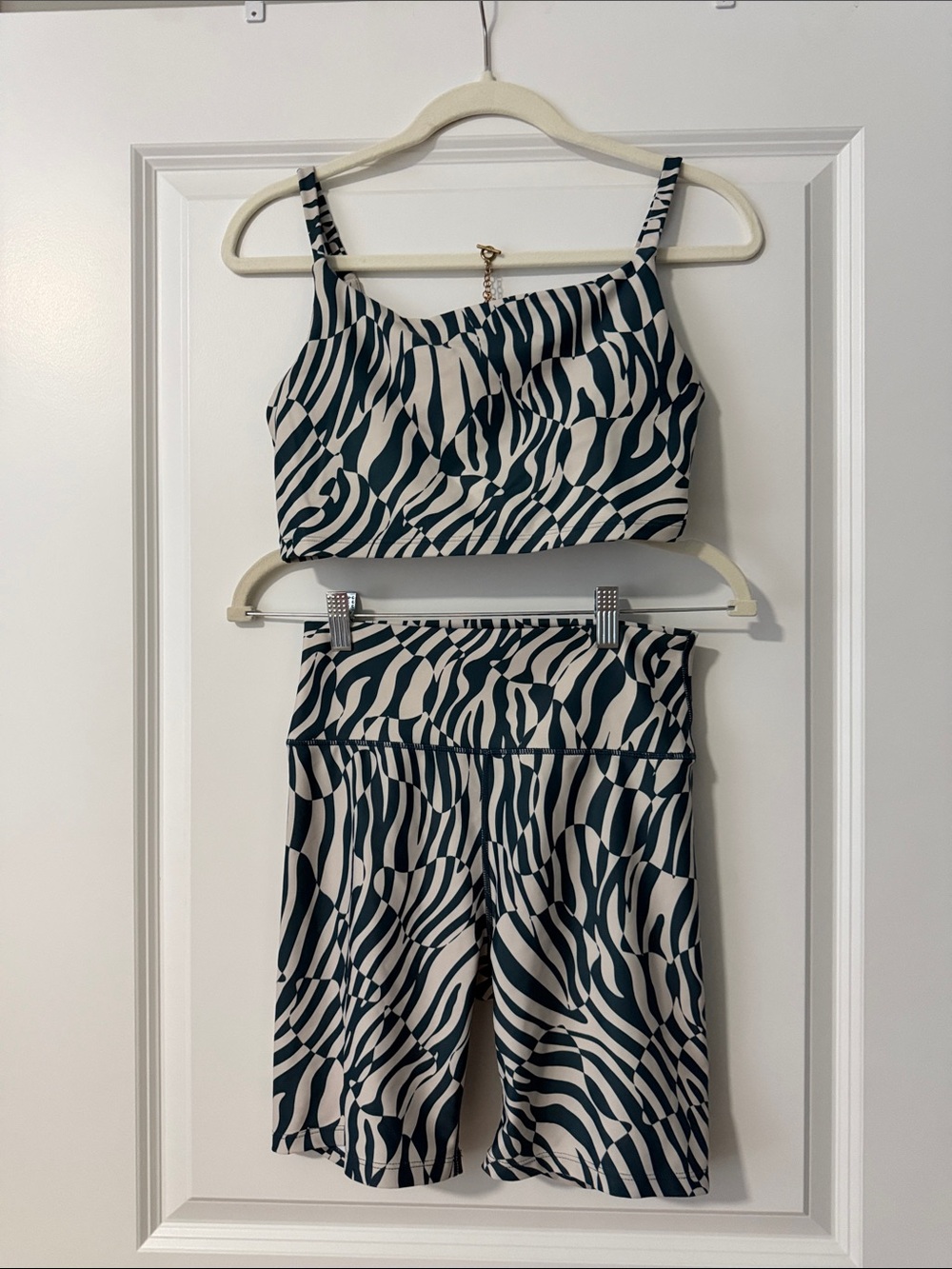 Two-Piece Zebra Print Crop Top & Bike Shorts Set - Cream & Black
